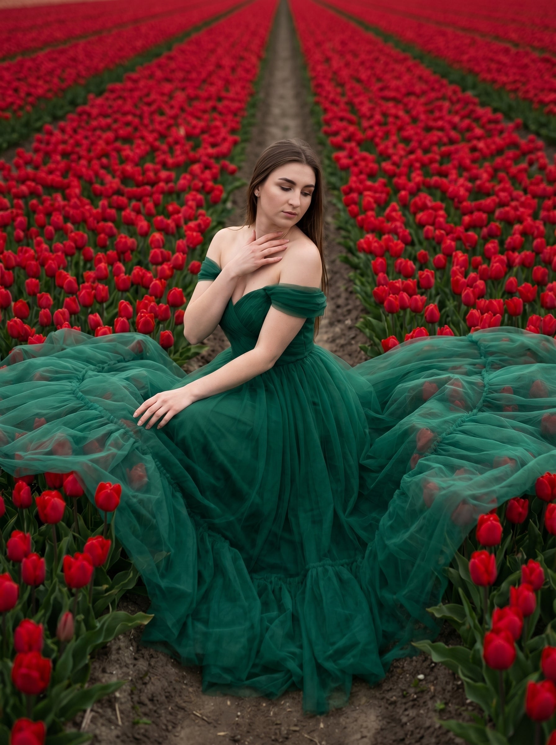 Scarlet Fields – Luxury Fashion Collection